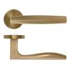 Zoo Hardware Appenine Lever On Round Rose - Antique Brass