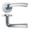 Zoo Hardware Seville lever on round rose - Satin Chrome