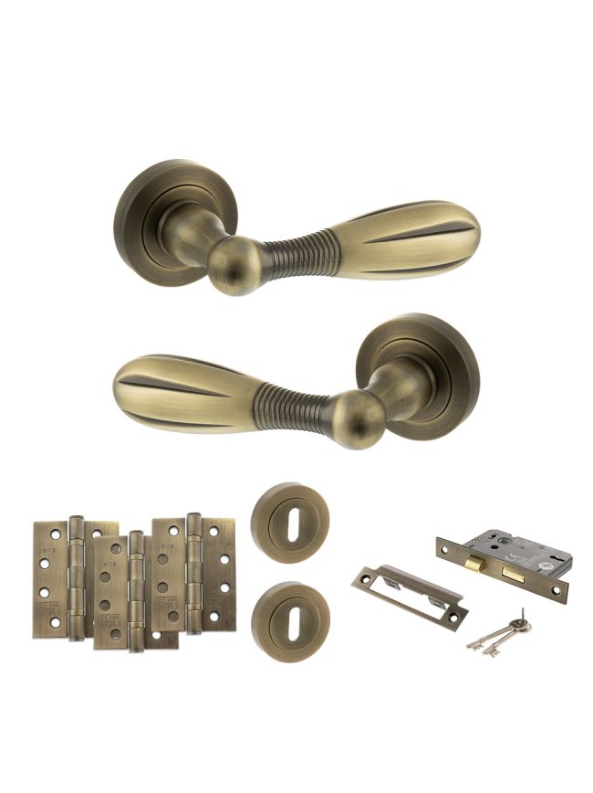 Old English Cambridge Door Handle Pack (3 Lever Lock Set - 2.5" CE Sashlock, 4" Fire Rated Hinges x3) - Matt Antique Brass