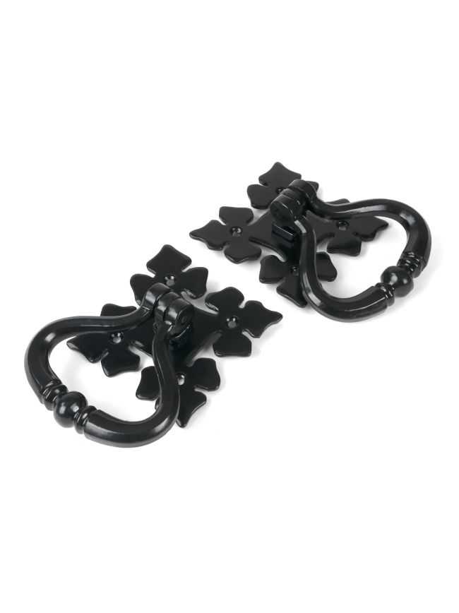 Black Shakespeare Ring Turn Set
