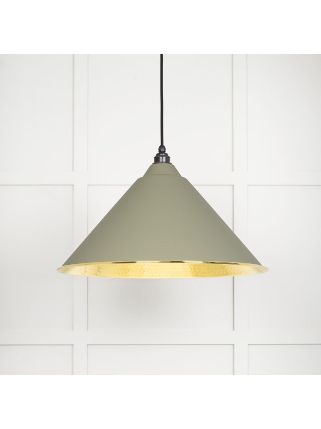 Hammered Brass Hockley Pendant in Tump