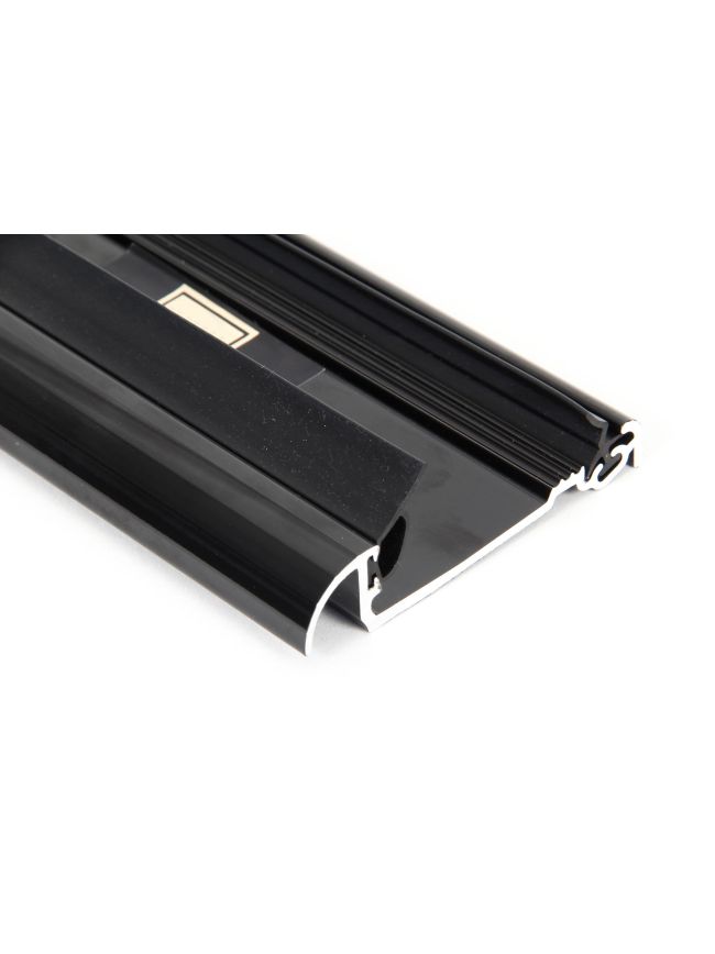 Black 1200mm Macclex 15/2 Threshold
