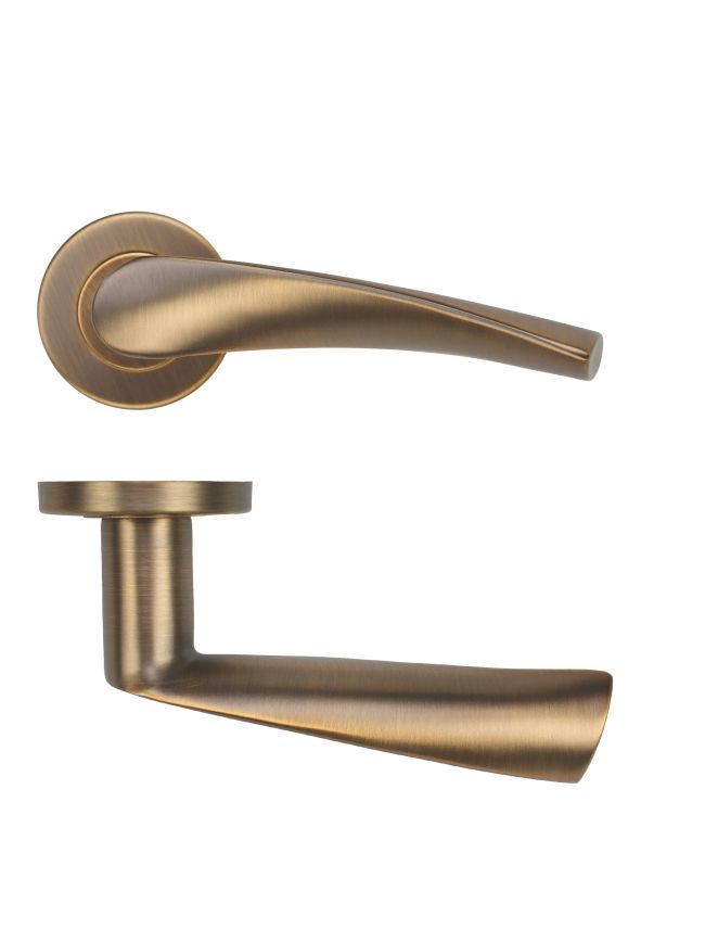 Zoo Hardware Twist Lever on Round Rose 52mm x 8mm Push-on Rose - BS EN 1906 Grade 3 - Grade 201 - Antique Brass