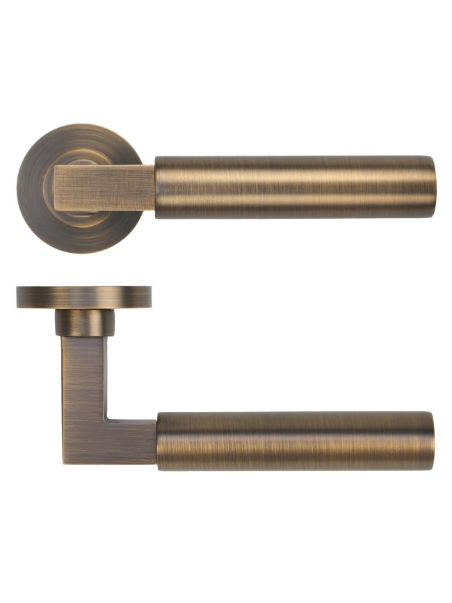 Zoo Hardware Garda Lever on Round Rose - Antique Brass