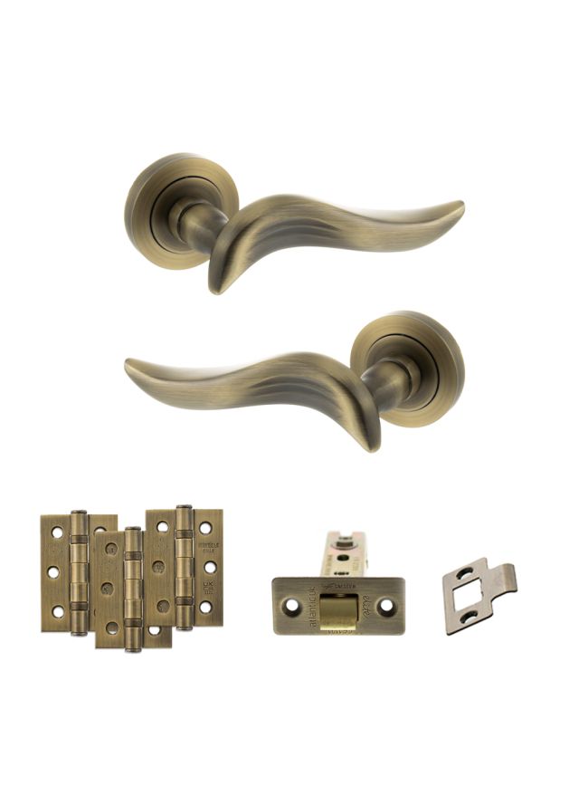 Old English Oxford Door Handle Pack (Latch Set - 2.5" CE Latch, 3" Fire Rated Hinges x3) - Matt Antique Brass
