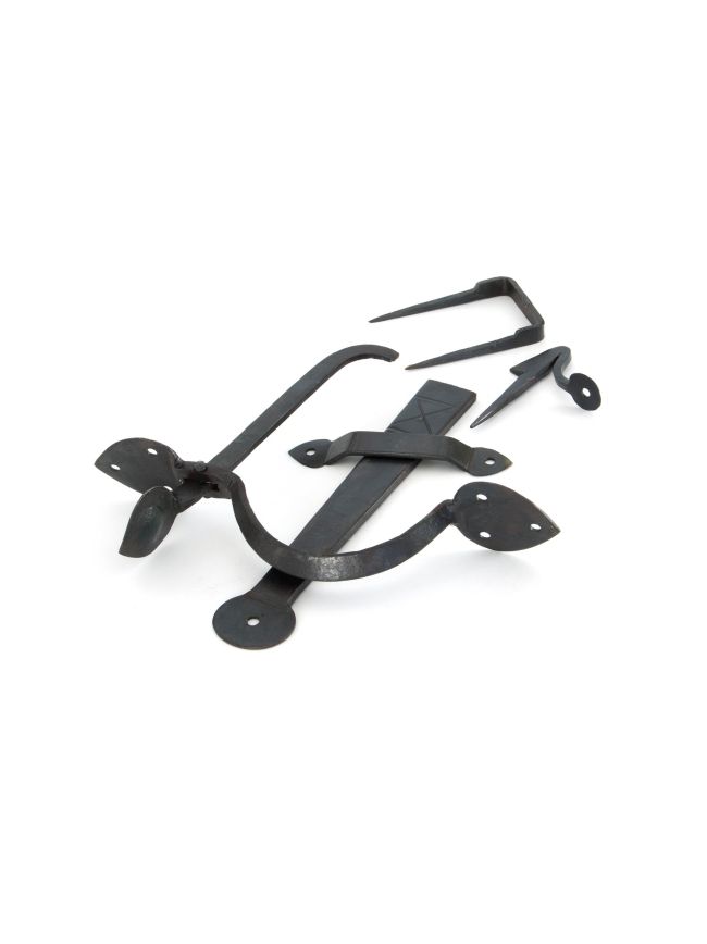Beeswax Gothic Thumblatch - XL