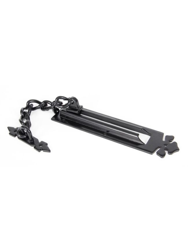 Black Door Chain