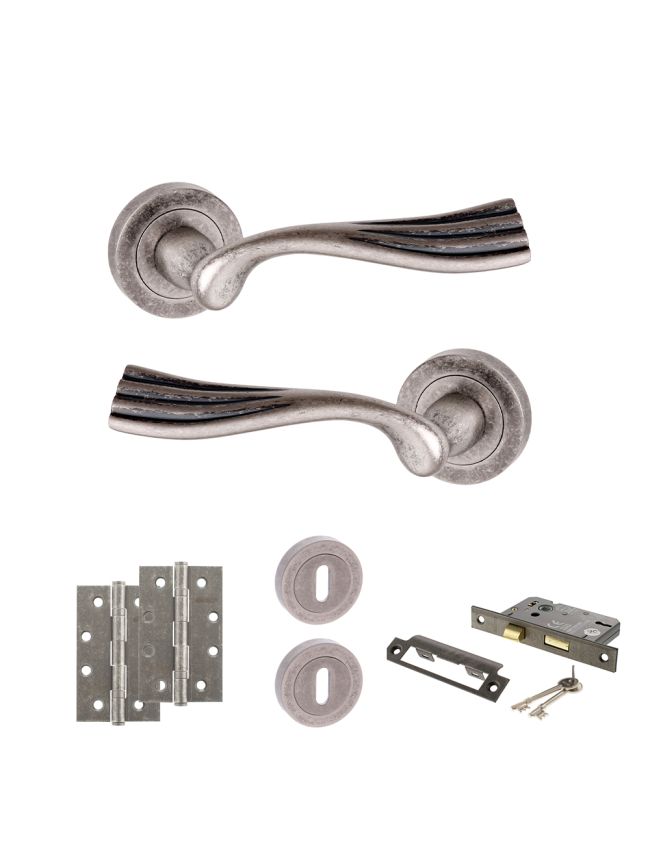 Old English Richmond Door Handle Pack (3 Lever Lock Set - 2.5" CE Sashlock, 4" Slim Knuckle Hinges x2) - Distressed Silver
