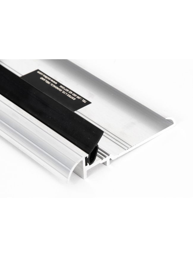 Aluminium 1220mm OUM/6 Threshold
