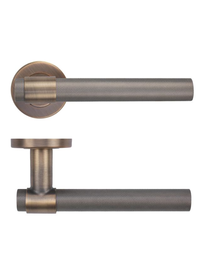 Zoo Hardware Knurled Lever on Round Rose 52mm x 8mm Push-on Rose - BS EN 1906 Grade 3 - Grade 201 - Antique Brass