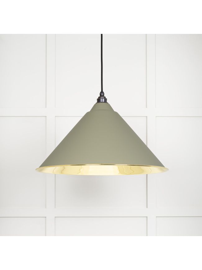Smooth Brass Hockley Pendant in Tump