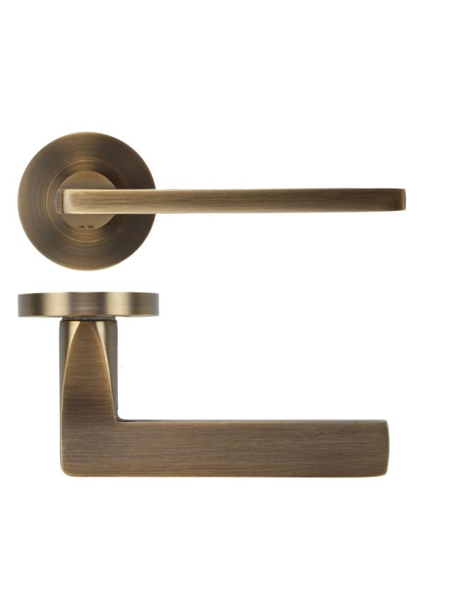 Zoo Hardware Leon lever on rose - Antique Brass