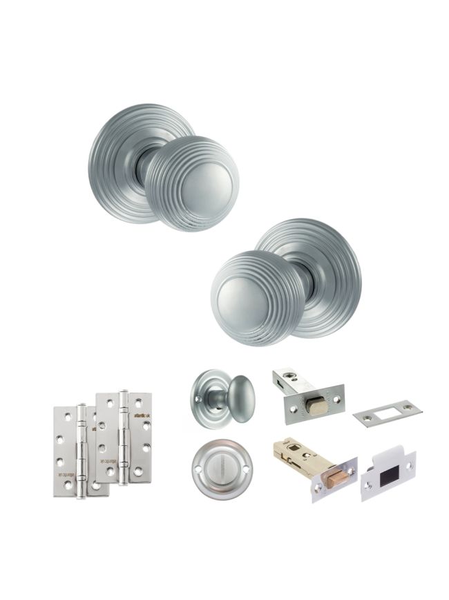Old English Ripon Door Knob Pack (Bathroom Set - 3" Deadbolt, 4" Slim Knuckle Hinges x2) - Satin Chrome