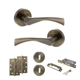 STATUS Colorado Door Handle Pack (3 Lever Lock Set - 3" CE Sashlock, 4" Slim Knuckle Hinges x2) - Antique Brass