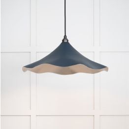 Smooth Nickel Flora Pendant in Dusk