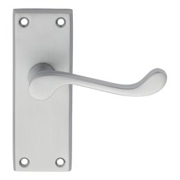 Victorian Scroll Lever On Short Latch Backplate - Satin Chrome
