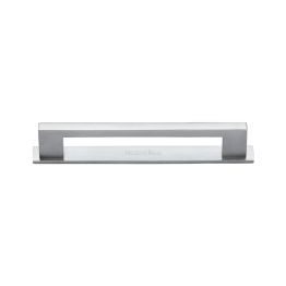 Heritage Brass Cabinet Pull Metro Design with Plate 96mm CTC Satin Chrome Finish