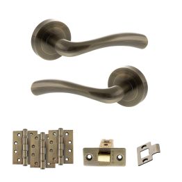 STATUS Texas Door Handle Pack (Latch Set - 2.5" CE Latch, 4" Fire Rated Hinges x3) - Antique Brass