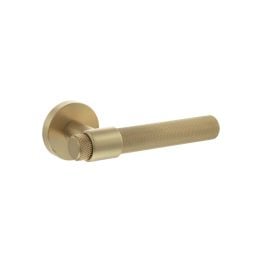Senza Pari Andretta Knurled Lever Door Handle on Minimal Round Rose - Satin Brass