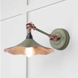 Smooth Copper Flora Wall Light in Tump