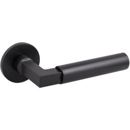Tupai Exclusivo 5S Line Covas Lever Door Handle on 5mm Slimline Round Rose - Pearl Black
