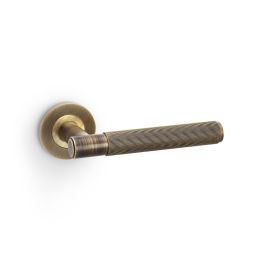 Alexander & Wilks - Spitfire Reeded Lever on Round Rose - Antique Brass