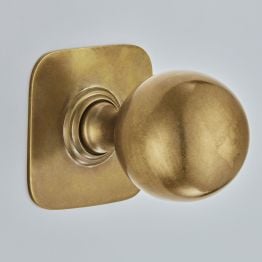 6406 Ball Centre Door Knob On Square Rose
