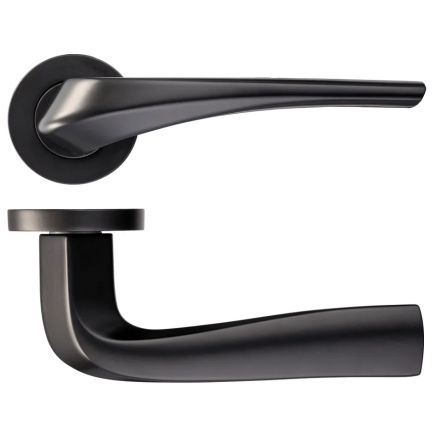Zoo Hardware Aries lever on round rose - Powder Coat Black