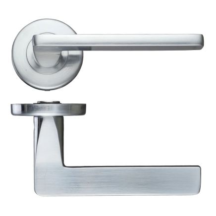 Zoo Hardware Leon lever on round rose - Satin Chrome