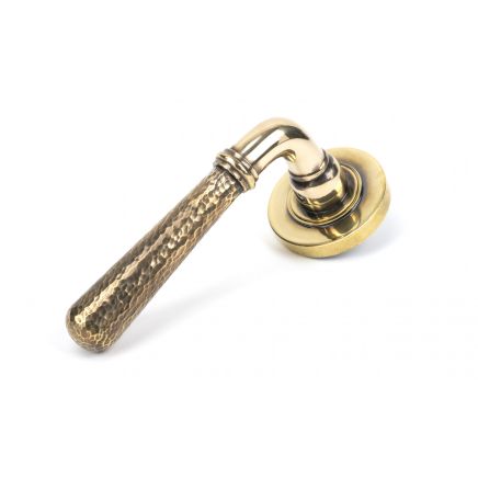 Aged Brass Hammered Newbury Lever on Rose Set (Plain)