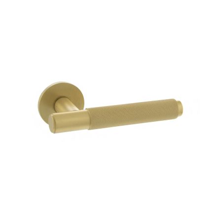 Millhouse Brass Crompton Knurled Lever Door Handle on 5mm Slimline Round Rose - Satin Brass
