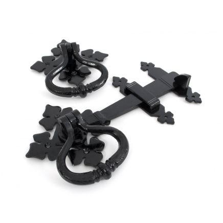 Black Shakespeare Latch Set