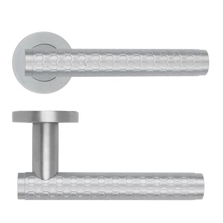 Zoo Hardware Favo Lever On Round Rose - Satin Chrome