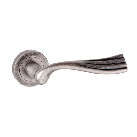 Old English Richmond Lever Door Handle on Round Rose - Distressed Silver (Pair)