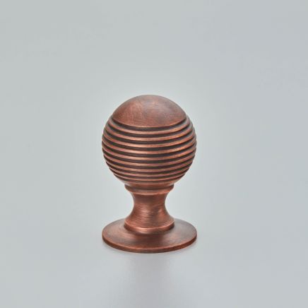 4101 Reeded Ball Cabinet Knob