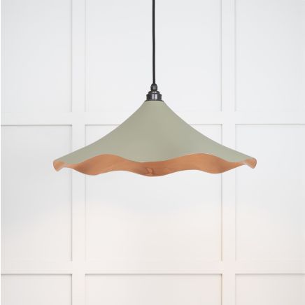 Smooth Copper Flora Pendant in Tump