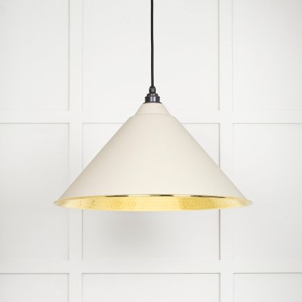 Hammered Brass Hockley Pendant in Teasel