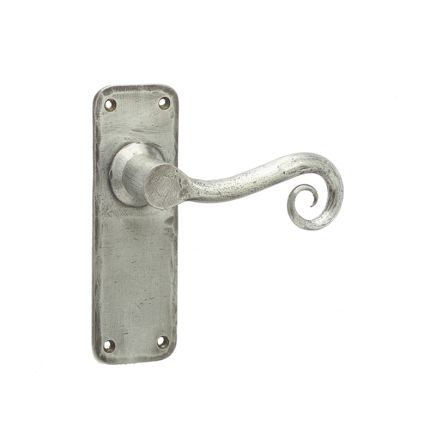 Chester Suite Door Handles on Latchplate Pewter - By Frelan Hardware - HF201