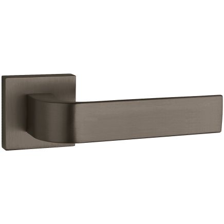 Tupai Rapido CurvaLine Turis Lever Door Handle on Square Rose - Titanium